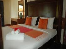 73121_1102231615003795115_STD